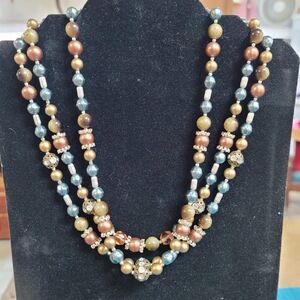 Vintage Costume Jewelry Fashion Layered Beaded Necklace 3 Strand Blue Faux Pearl